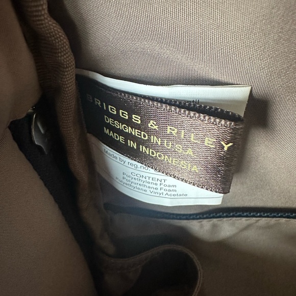 Briggs & Riley Medium @work Backpack - Picture 6 of 11